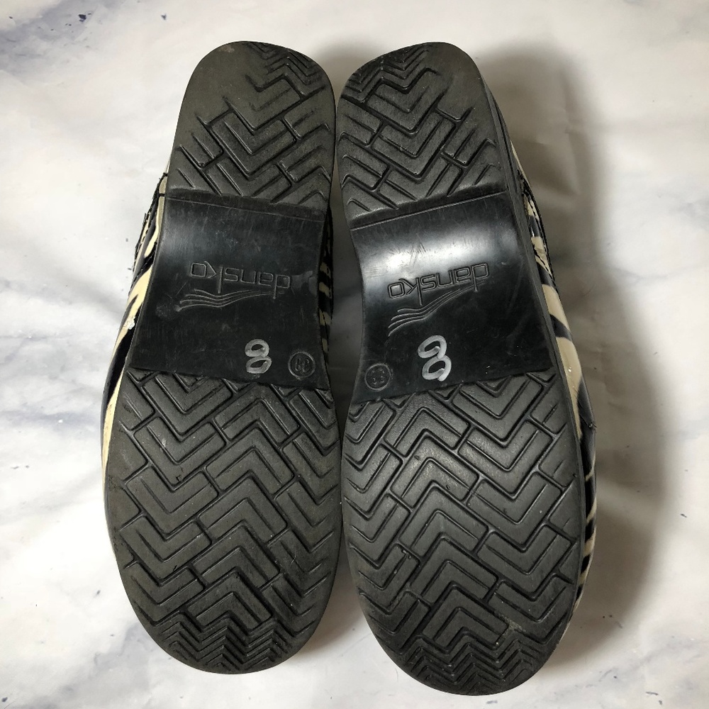 Dansko Pro Patent Zebra Print Clogs Size 38 - image 8